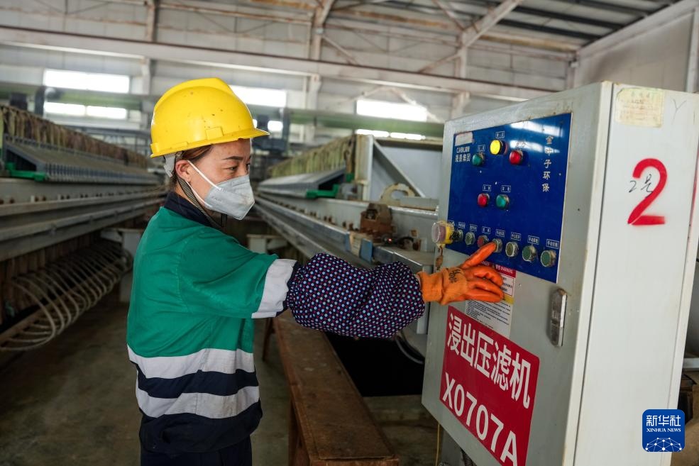 “镍都”金昌 点废成金