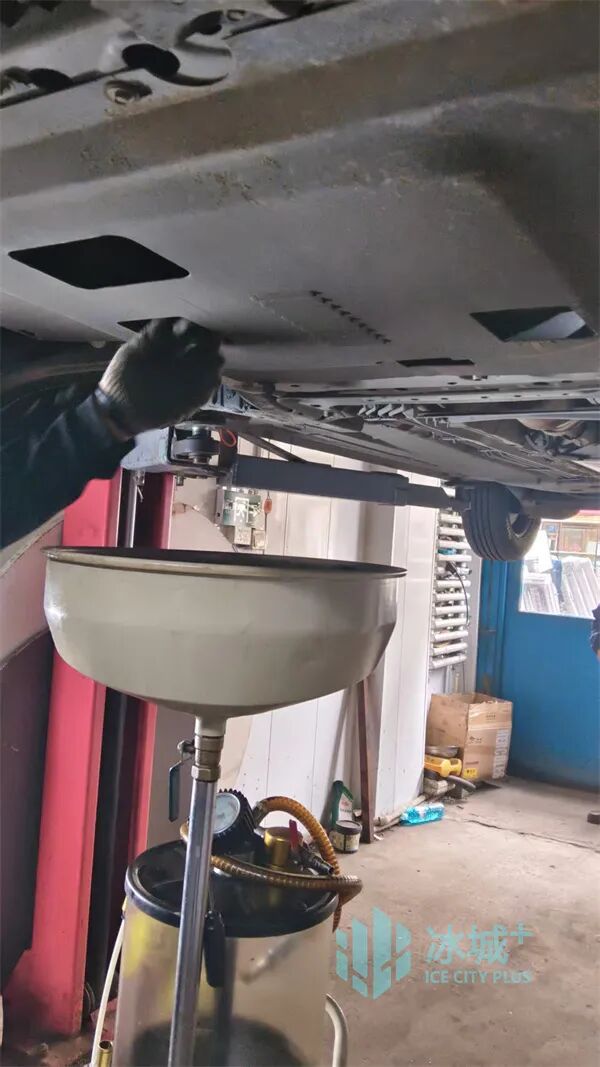 汽修店换机油工时费10多年间翻倍，车主与门店寻找新市场平衡点