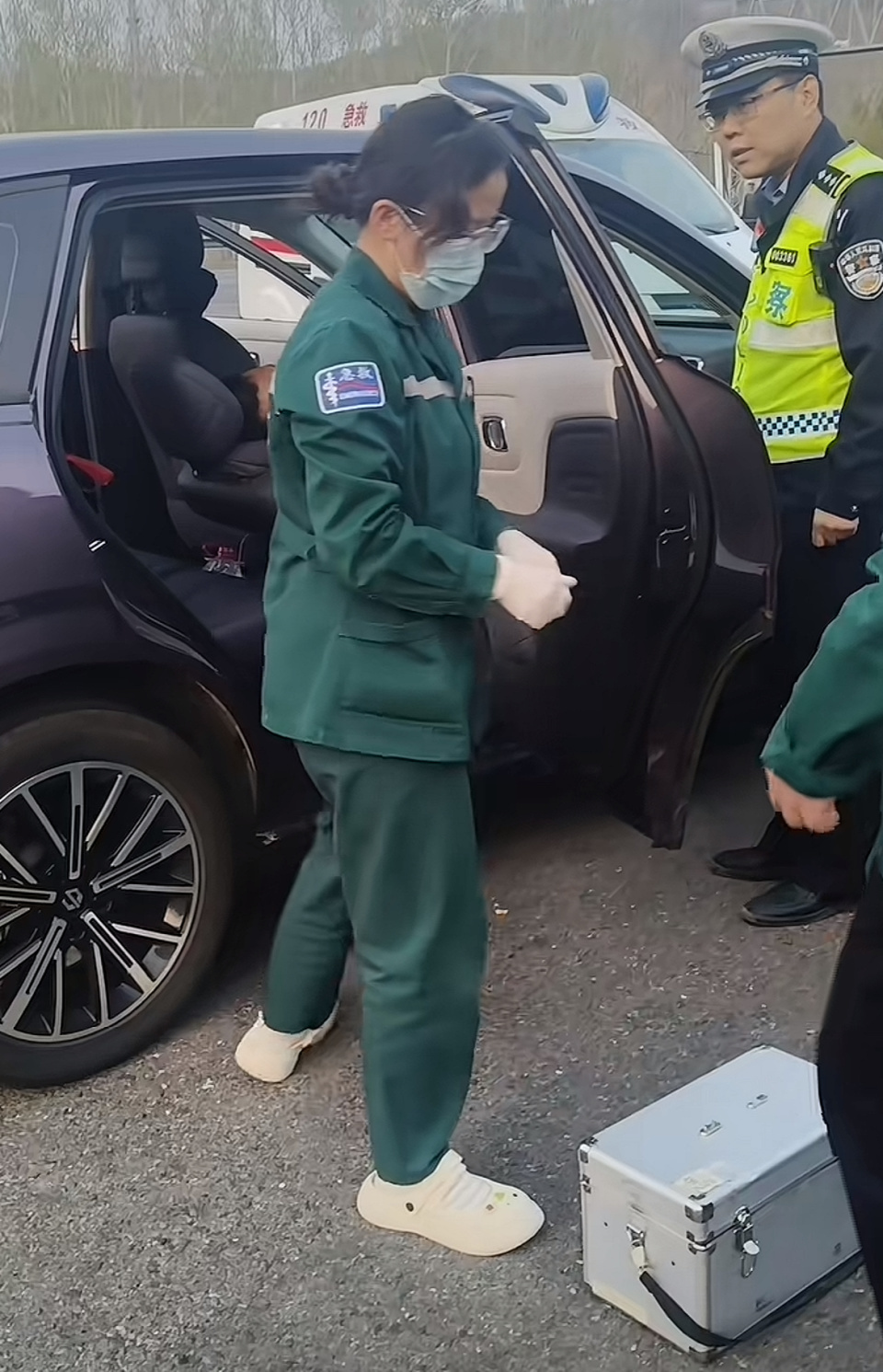 “遗言都留好了!”小伙山西高速隧道遇货车起火,载受伤司机顶浓烟穿过十公里隧道脱险 “遗言都留好了!”小伙山西高速隧道遇货车起火,载受伤司机顶浓烟穿过十公里隧道脱险