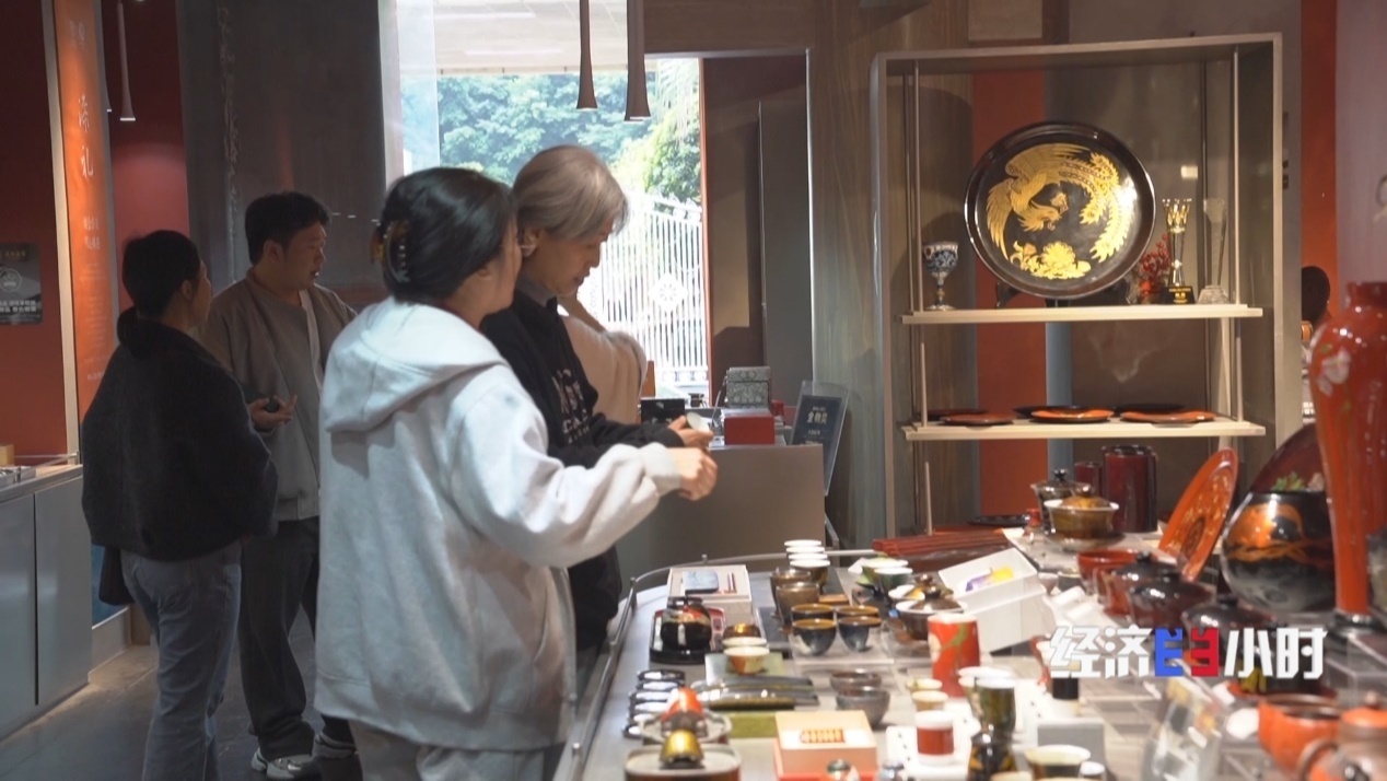 从“买商品”到“享体验” 体验式消费激活服务业新动能