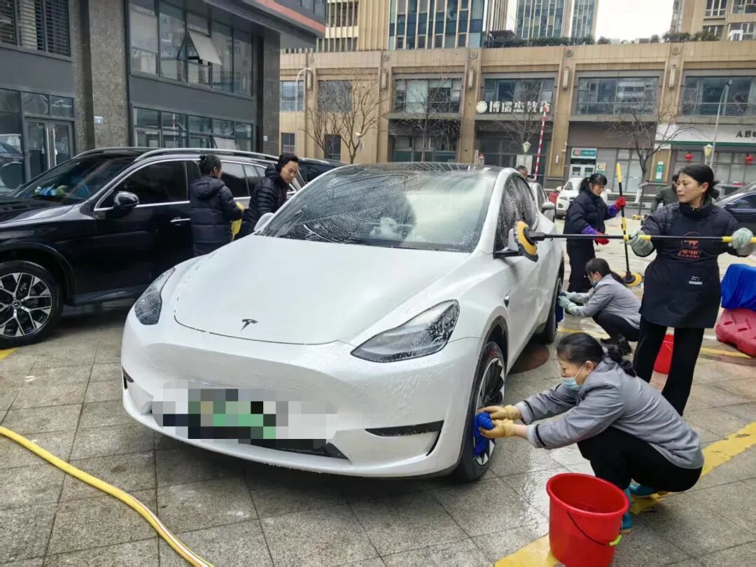 “吾家有喜，恳求车位”背后的故事，太温暖了！