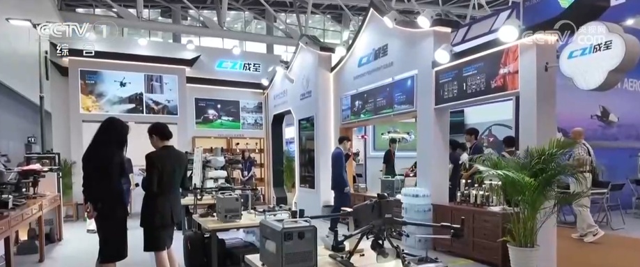 “新、绿、智”……透过新老“买手”视角解锁广交会上“新”外贸