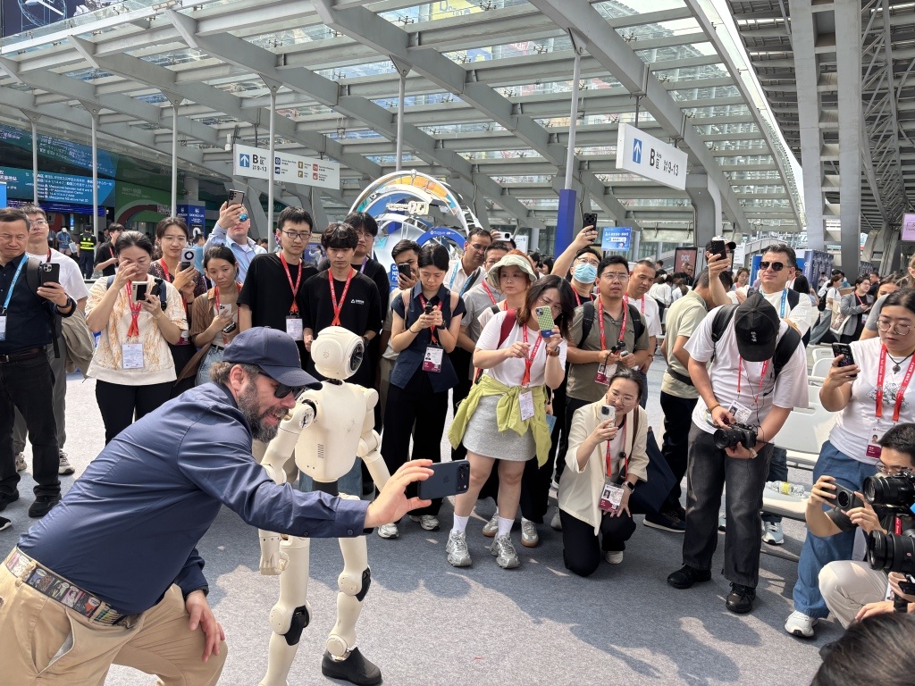 广交会境外采购商超21万,采购商们为何青睐中国企业? 广交会境外采购商超21万,采购商们为何青睐中国企业?