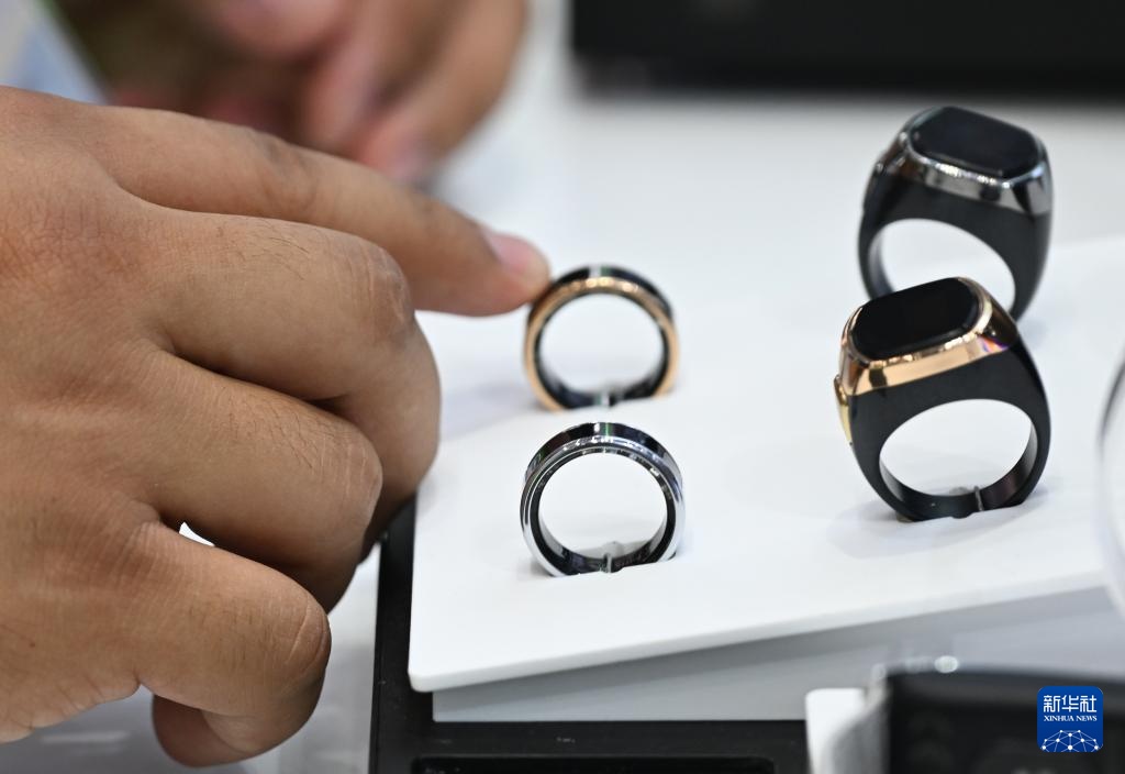 智能穿戴产品开拓全球消费新空间 智能穿戴产品开拓全球消费新空间