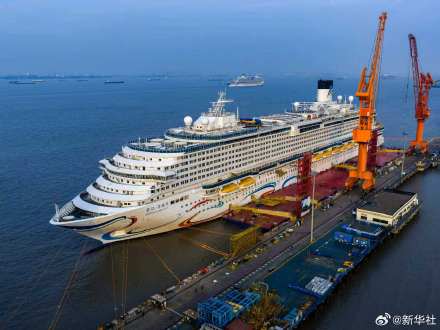 第二艘国产大型邮轮“爱达·花城号”计划于11月6日交付 第二艘国产大型邮轮“爱达·花城号”计划于11月6日交付