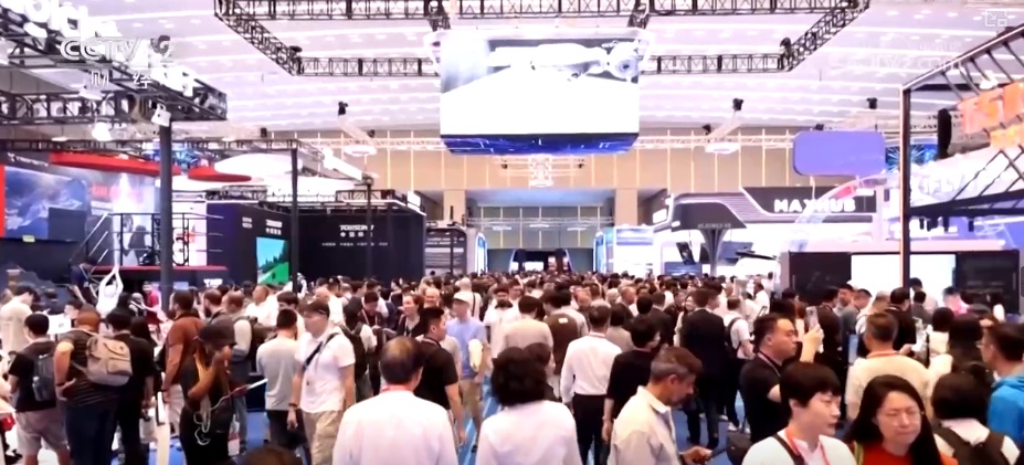 “新、绿、智”……透过新老“买手”视角解锁广交会上“新”外贸