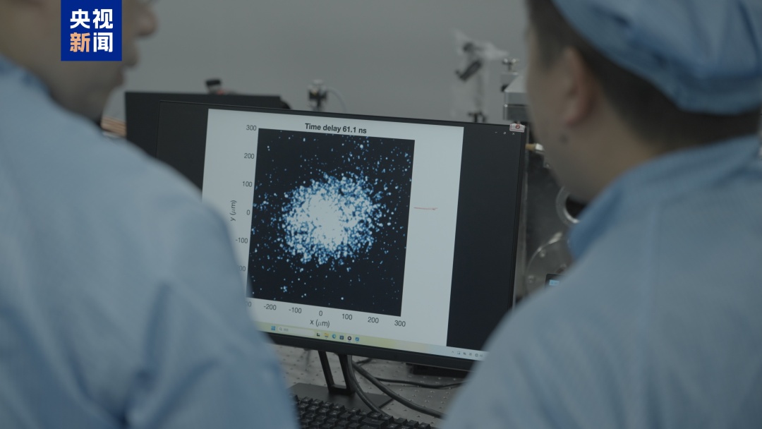 首次!我国科学家手搓“球状闪电”! 首次!我国科学家手搓“球状闪电”!