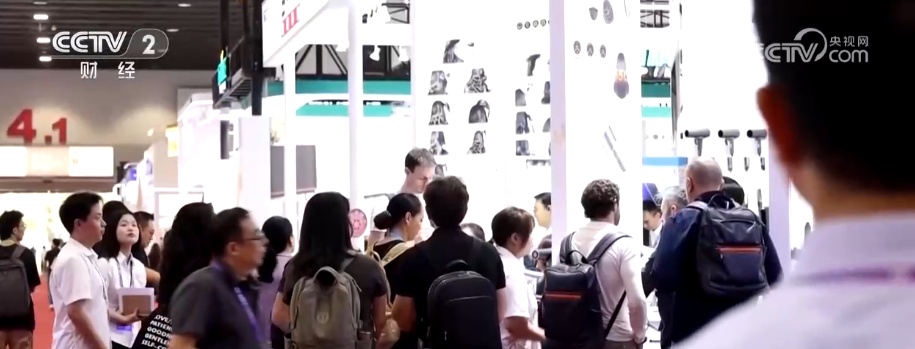 “新、绿、智”……透过新老“买手”视角解锁广交会上“新”外贸