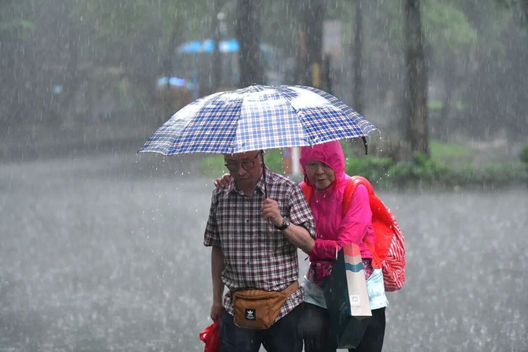 强对流天气马上到！广东有暴雨、10级雷暴大风
