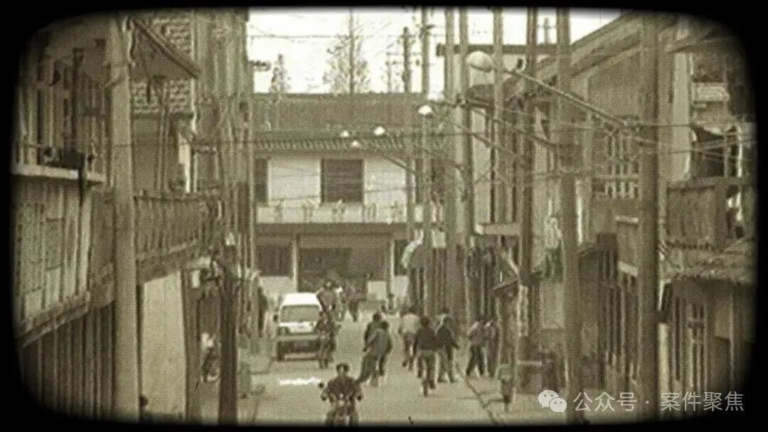 尘封30年！上海夫妻杂货店遇害，旧报纸上的血手印锁定真凶