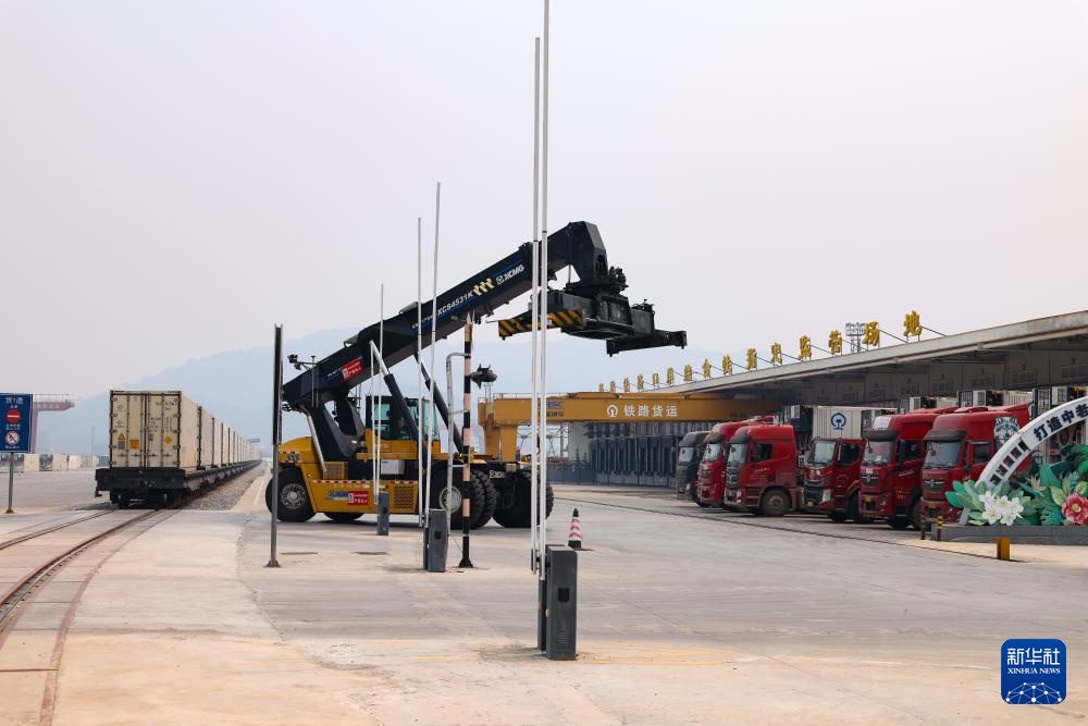 科技赋能智慧口岸 磨憨站提升通关效能