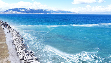 纯净又治愈！赛里木湖冰推景观对我眼睛很好️