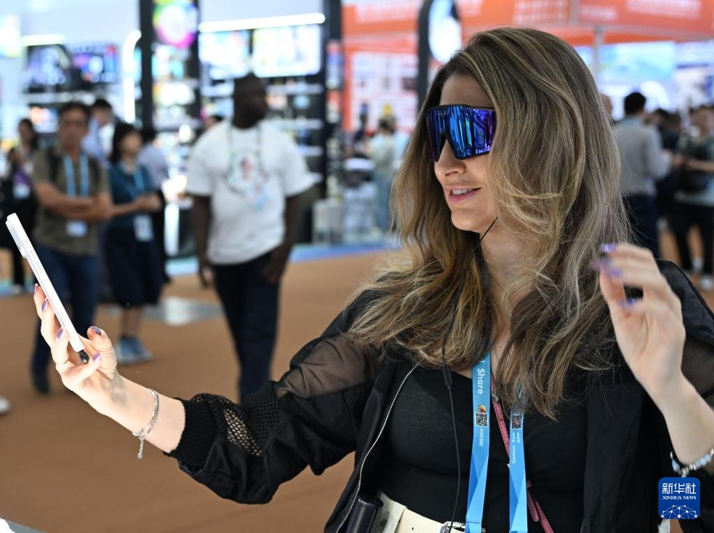 智能穿戴产品开拓全球消费新空间 智能穿戴产品开拓全球消费新空间