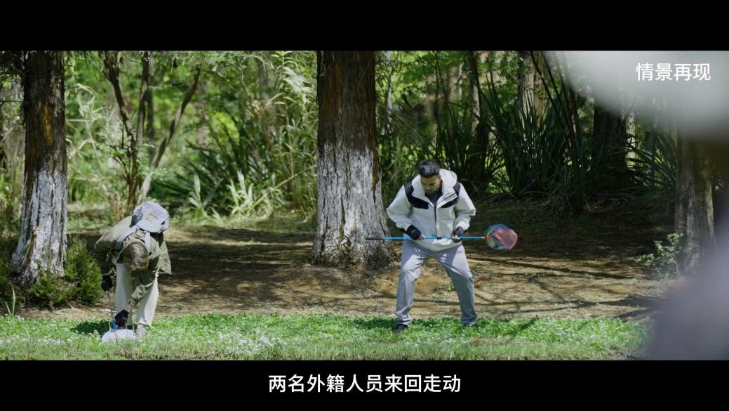 网约车司机猛踩油门冲进军营，还抢乘客手机！两名外籍乘客确认是间谍