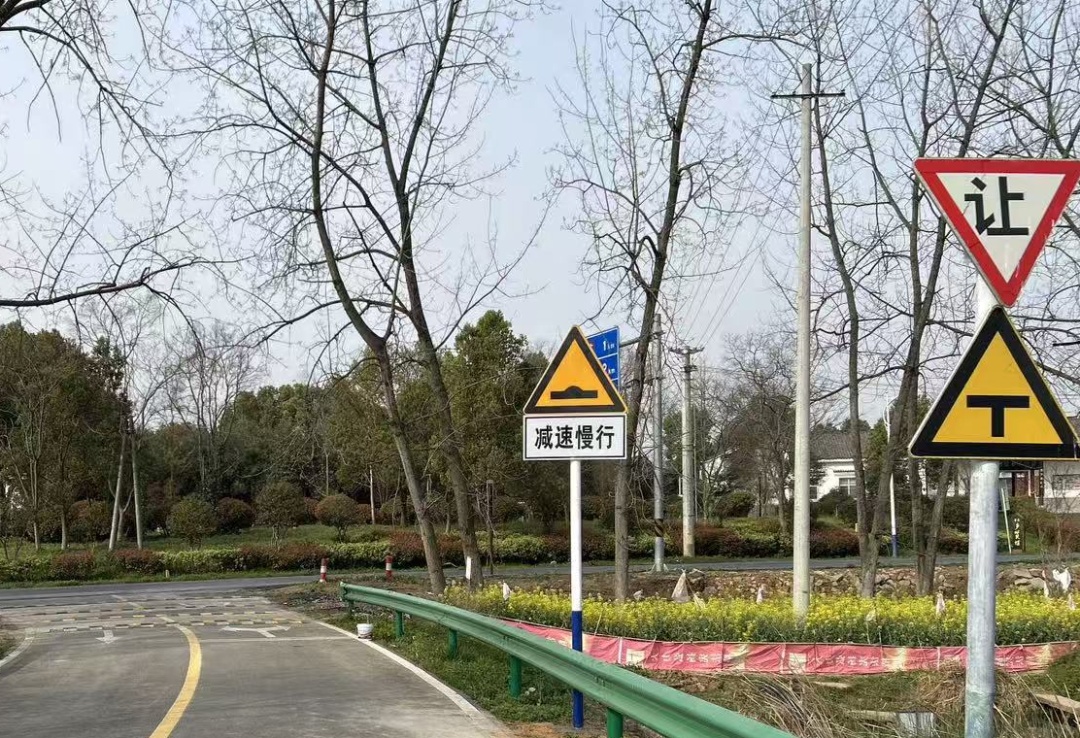 合肥不少路口多了“四道杠”？别小看，真能救命！