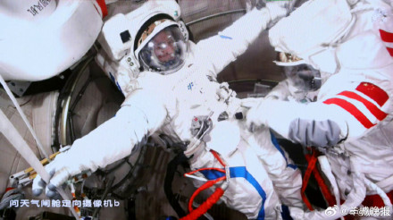 航天员张陆累计7次出舱