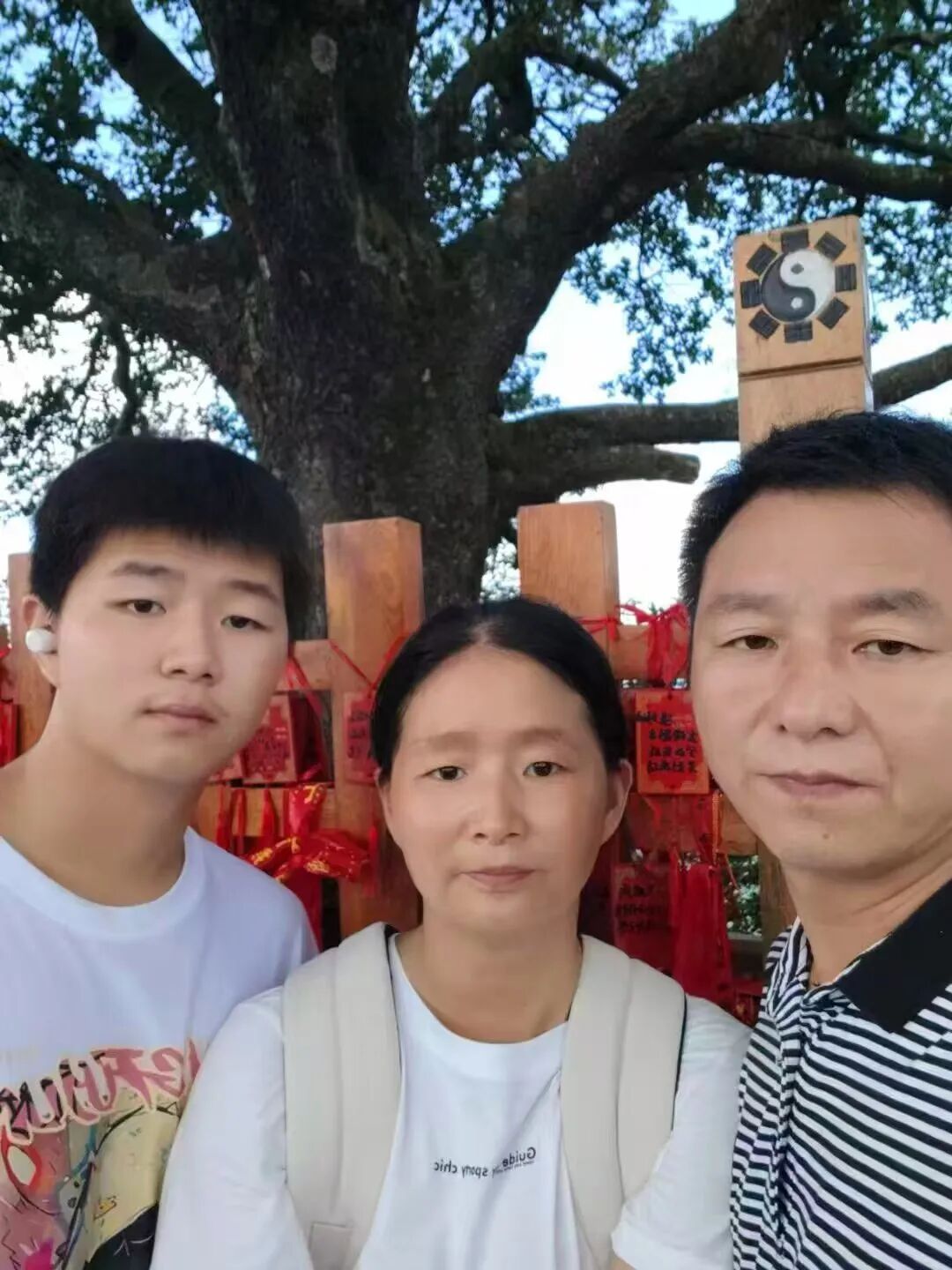 “不救妈妈，誓不罢休！”