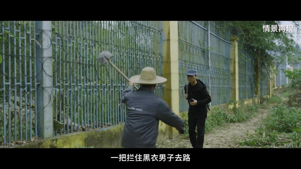 网约车司机猛踩油门冲进军营，还抢乘客手机！两名外籍乘客确认是间谍