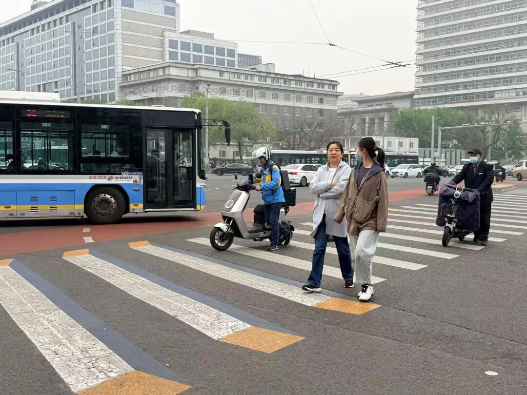 骑手交通违法明显下降！北京交管联手企业强化治理——