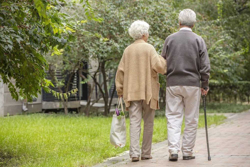 3种很伤脚的网红鞋，很多人天天都在穿