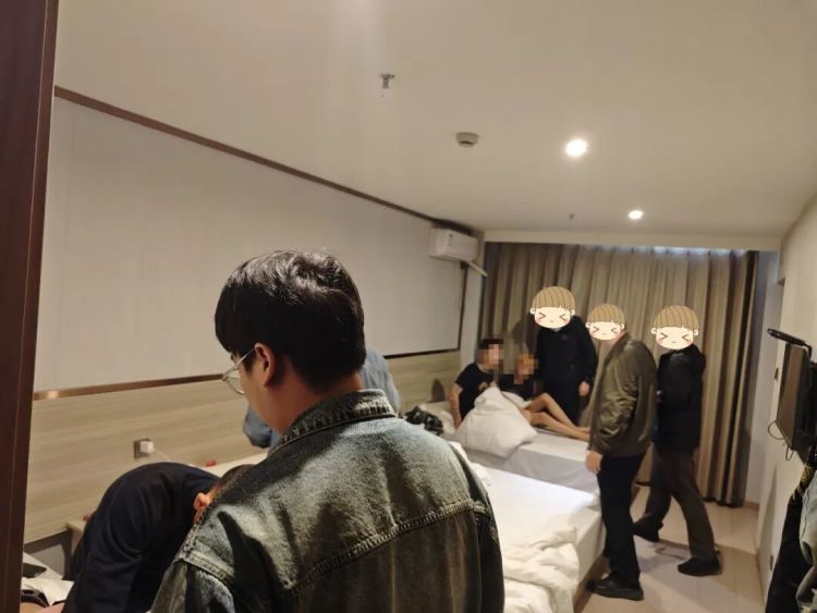 啥年代？砸窗盗窃还偷车！5小时内人赃俱获