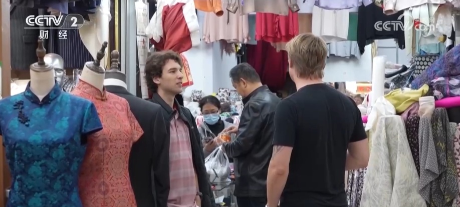 “乘兴而来、满载而归”！多样化消费“新磁场”将庞大入境客流转化为实打实消费增量