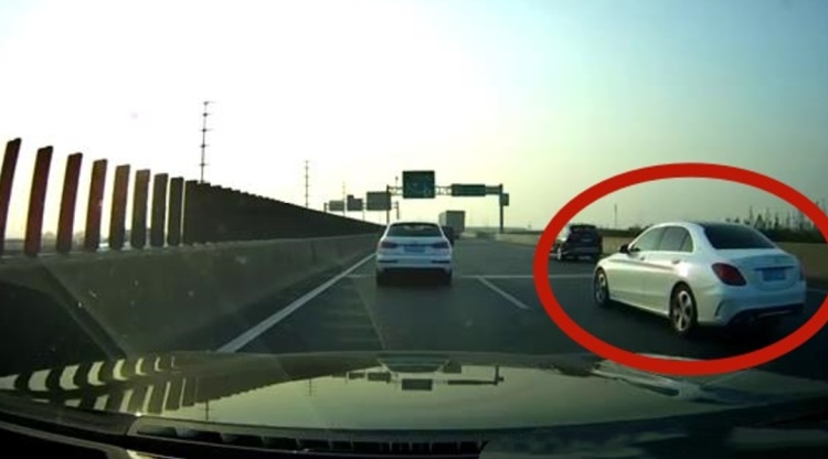 太可恶！上海警方通报：何某、王某等7人被依法采取刑事强制措施！受害车主超200人