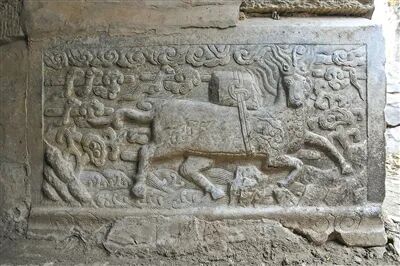 北京这座公路桥用古碑石刻等垒砌，竟藏着“河图洛书”