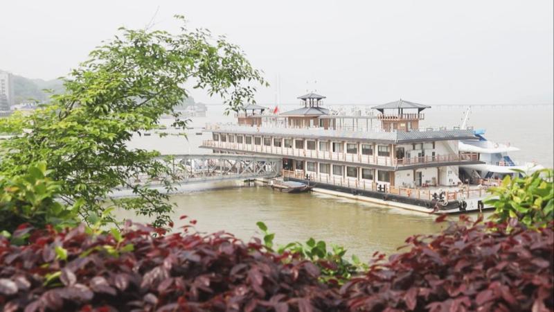 江西：鄱阳湖水位今年首破15米 水体面积同比扩大超2000平方公里