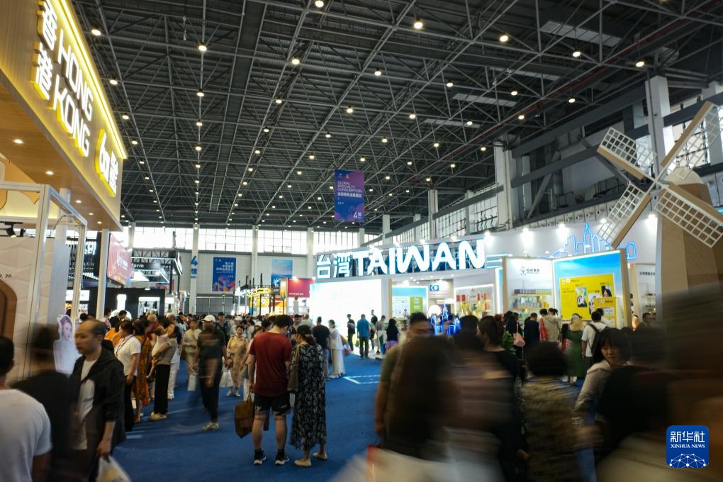 第六届消博会公众开放日持续火爆