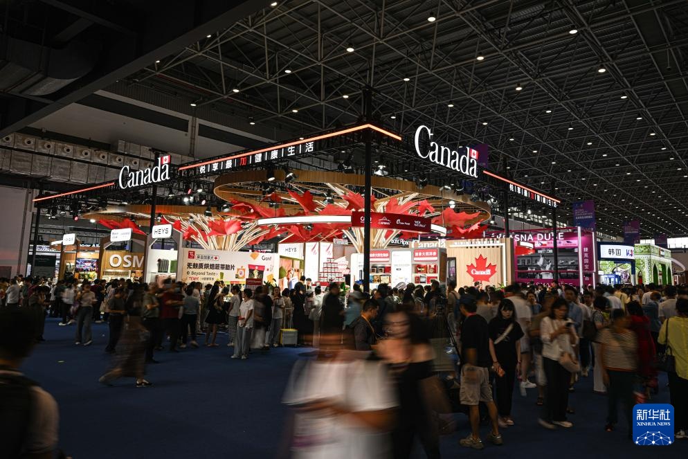 第六届消博会公众开放日持续火爆