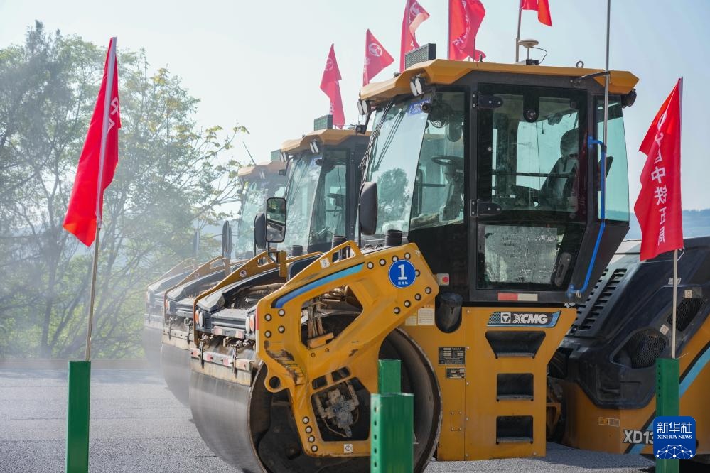 智能建造助力G5京昆高速广绵段扩容工程建设