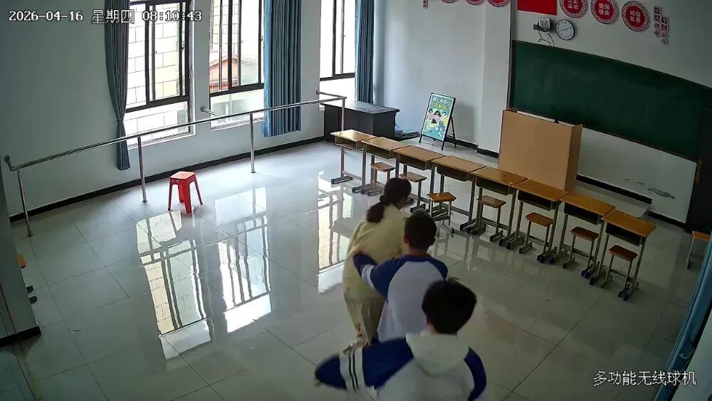 一场三尺讲台内外的双向奔赴