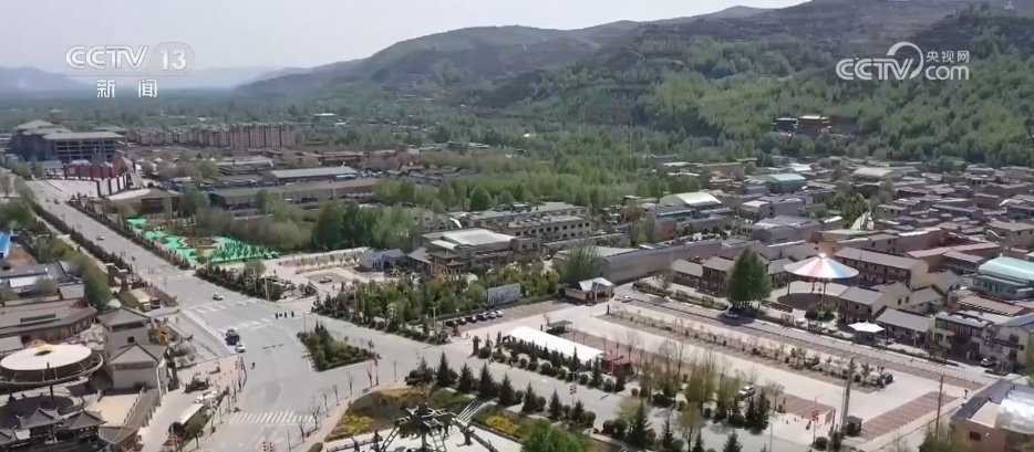 特色春日滋味擦亮地域名片 “美食+文旅”成为引领消费新亮点