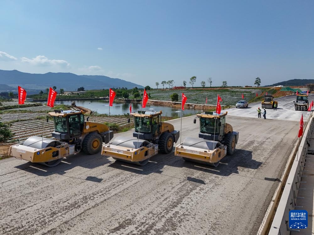 智能建造助力G5京昆高速广绵段扩容工程建设