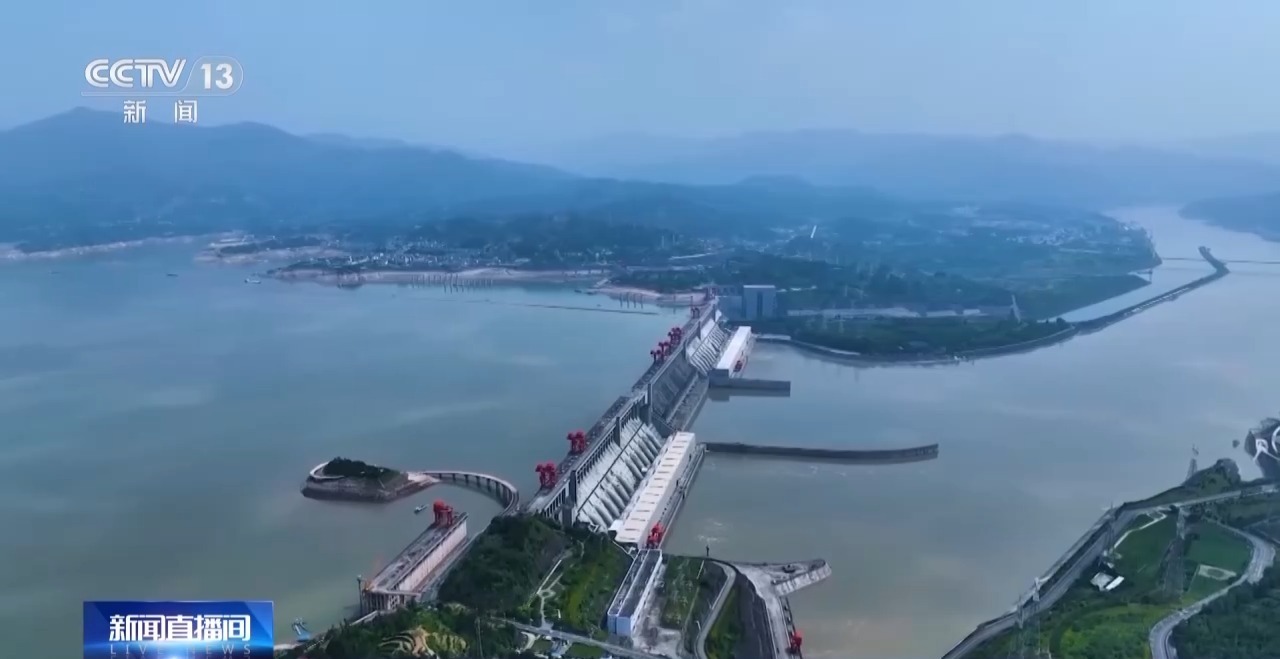 完成“深度体检+智慧焕新” 三峡南线船闸恢复通航