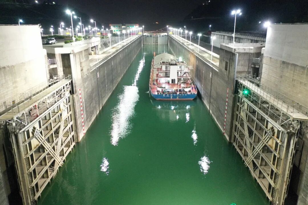 三峡南线船闸完成2026年计划性停航检修恢复通航