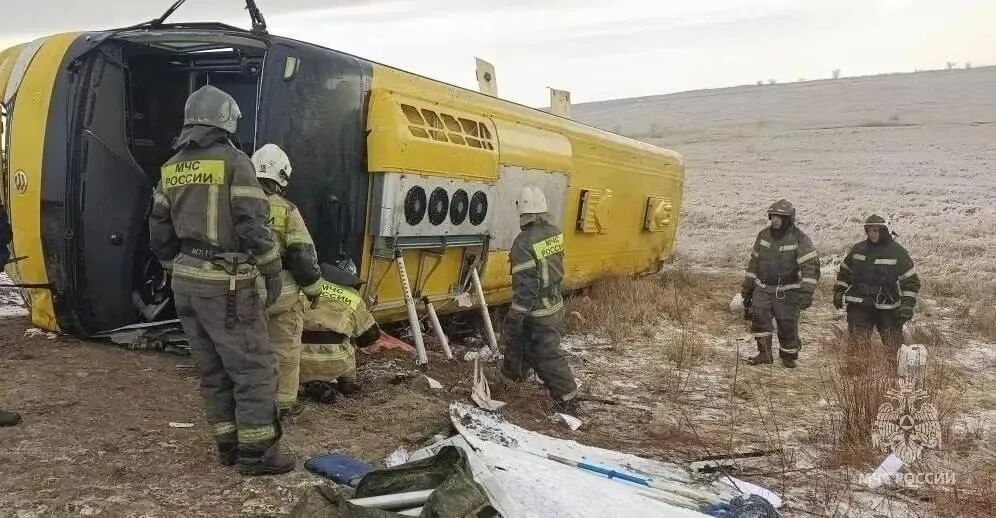 俄罗斯一起交通事故致中国公民1人死亡约10人受伤，伤者已被送往最近两处医院救治