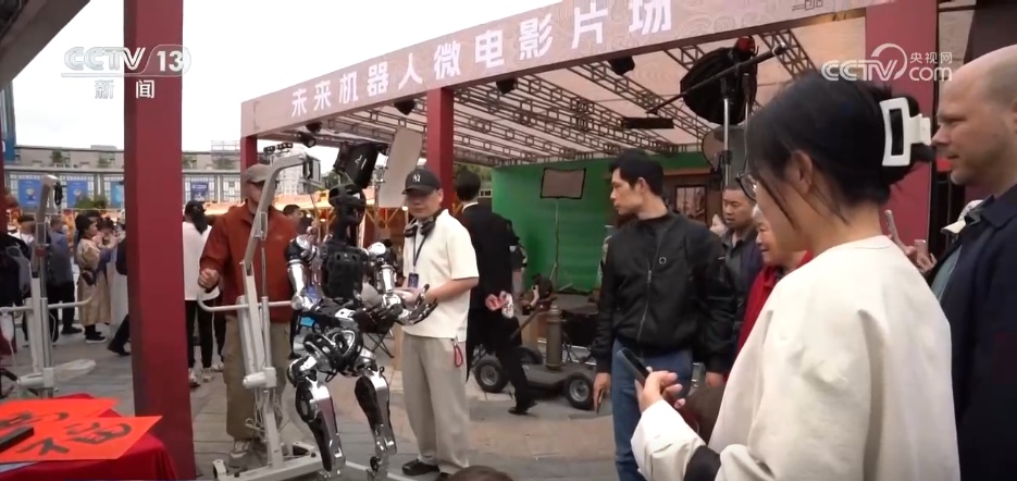 “电影+”多元体验、演出市场火热 春日消费市场活力绽放勾勒经济新图景