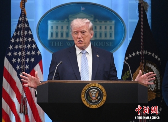 特朗普：政府找到了关于UFO的有趣文件 将很快发布