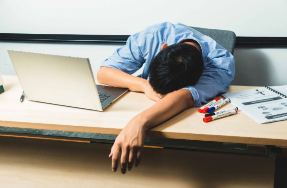 经常犯困可能不是懒，而是真的病了