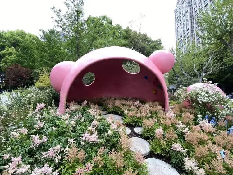 朋友圈被刷屏！上海“花头”真的太浓了！“感觉这里有1亿人”