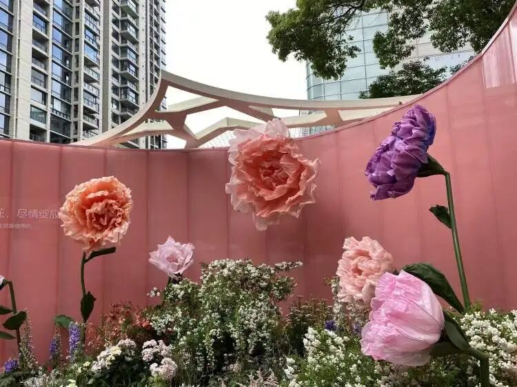 朋友圈被刷屏！上海“花头”真的太浓了！“感觉这里有1亿人”