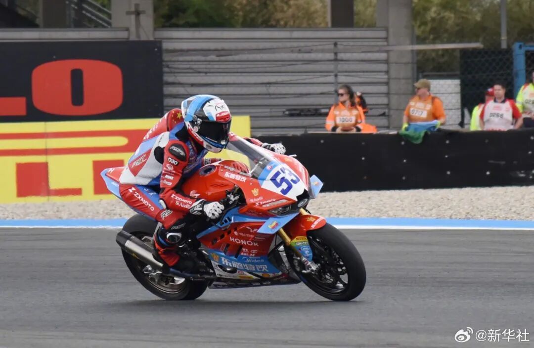 张雪回应获第四名：比赛精彩至极，但愿明天能站在领奖台