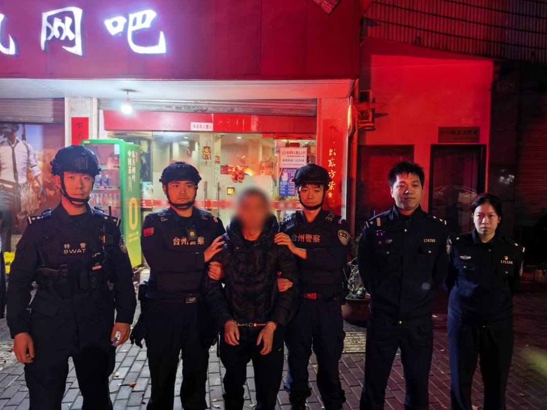 “真的很敬业的”，车主还未报案，嫌疑人已被“拿下”