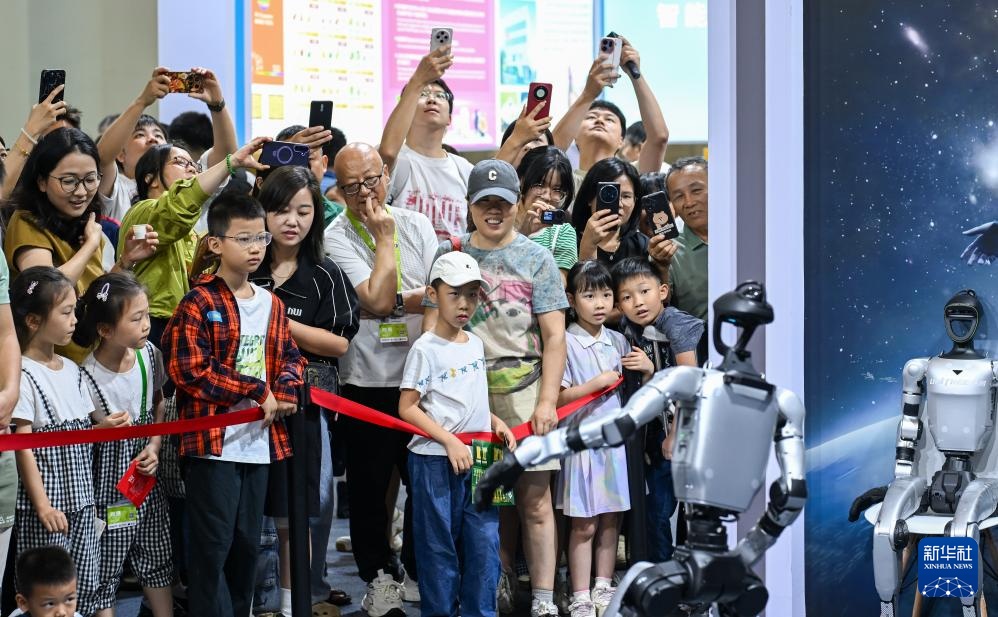 第六届中国国际消费品博览会落幕