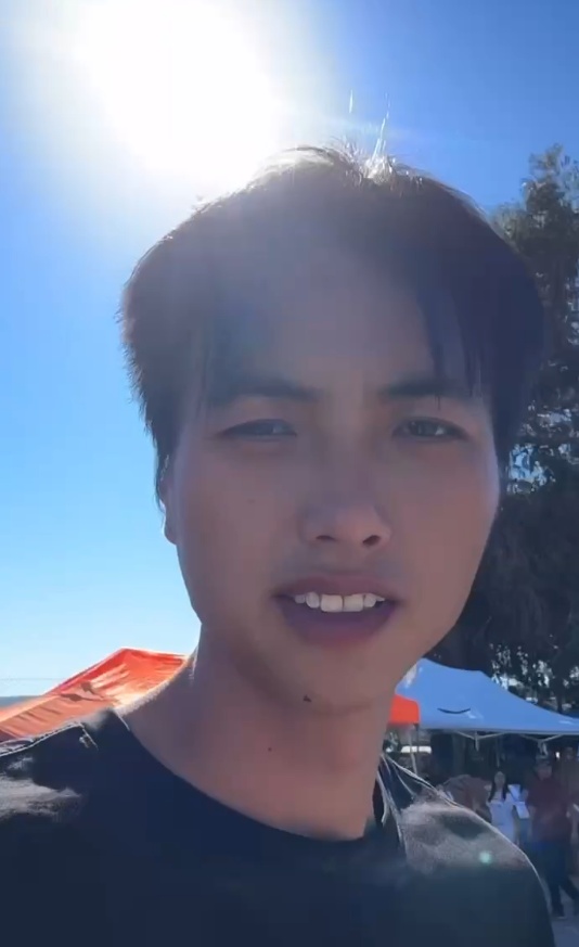 “绝对good！”河南男子在美国摆摊卖磨刀器：义乌进价1块卖5美金，月入1万美金