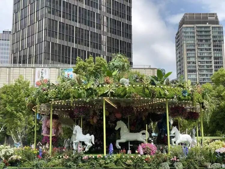 朋友圈被刷屏！上海“花头”真的太浓了！“感觉这里有1亿人”