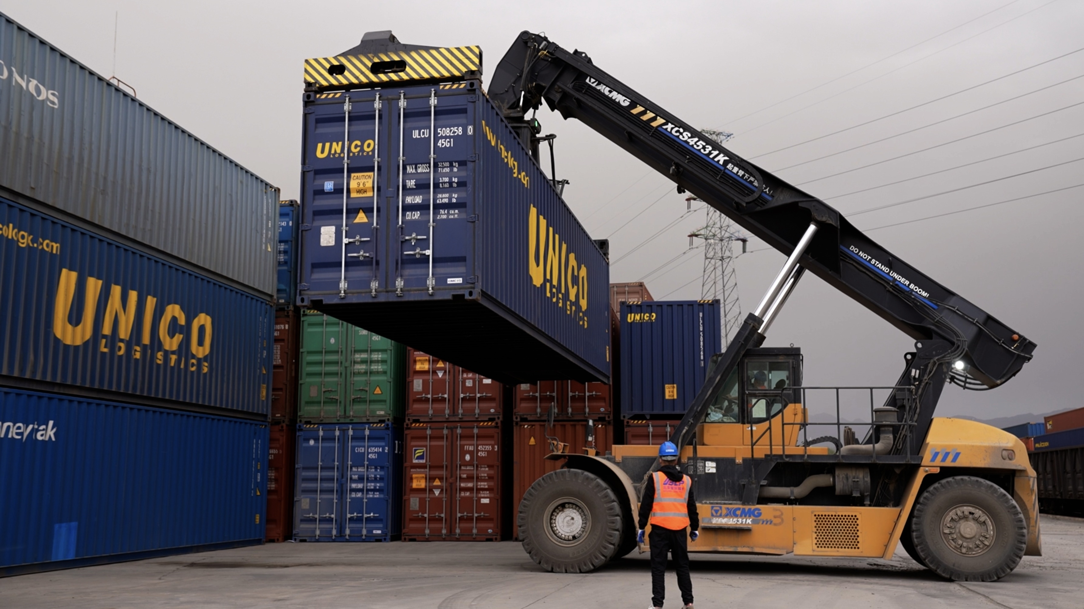 北京首发图定中亚班列