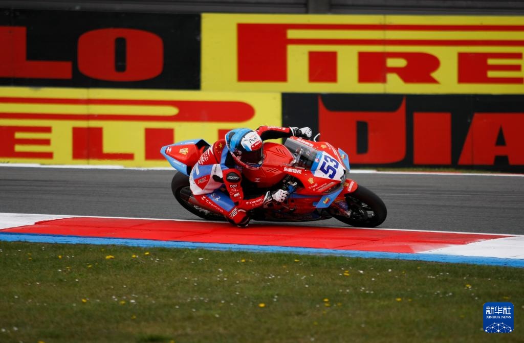 “张雪机车”车手获世界超级锦标赛WorldSSP组次回合第七名